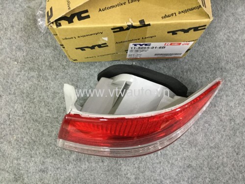 Đèn hậu ngoài bên phải Toyota Corolla 1997-2001