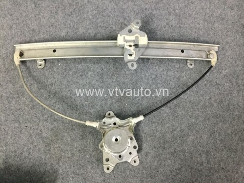 Com pa lên kính trước phải Nissan Bluebird U12, 1989-1992