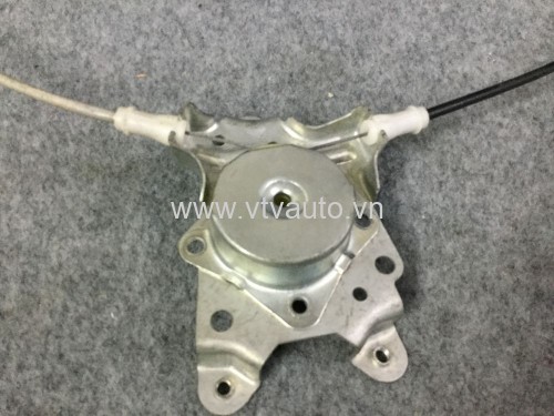 Com pa lên kính trước phải Nissan Bluebird U12, 1989-1992