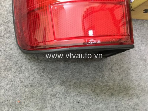 Đèn hậu bên trái Toyota Hiace 1998-2002
