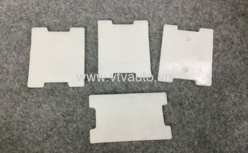Nhựa lót nhíp triton hình chữ nhật khuyết hai đầu