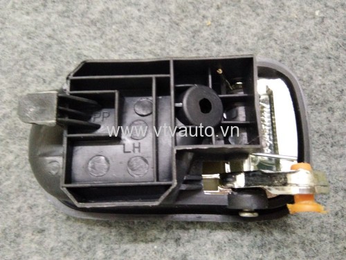 Tay  mở cửa trong LH  Ford  Laser, Mazda  323 (hàng thường)
