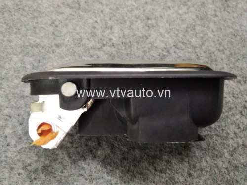 Tay  mở cửa trong LH  Ford  Laser, Mazda  323 (hàng thường)