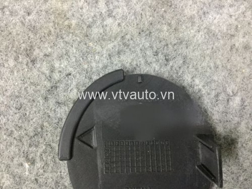 Nắp chụp móc kéo trước tròn Ford Focus 2005-2009