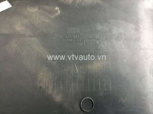 Táp ly cánh cửa sau bên phải Daewoo Matiz 2002-2007