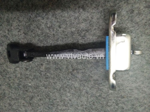 Hãm cửa (Hạn chế cửa, dẫn hướng cửa) Hyundai Grand I10