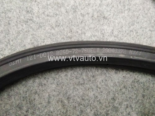 Gioăng cánh cửa sau trái Mazda 323,Ford Laser,Kia Spectra