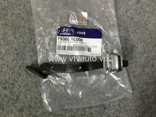 Hãm cửa (Hạn chế cửa, dẫn hướng cửa) trước Hyundai Verna, Accent 2008-2011