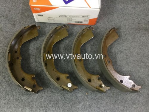 Bộ má phanh sau Toyota Hiace 1995-2002