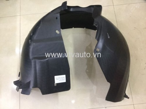 Chắn bùn lòng dè bên phải Ford Focus 1.8, 2011 Hatback số tự động
