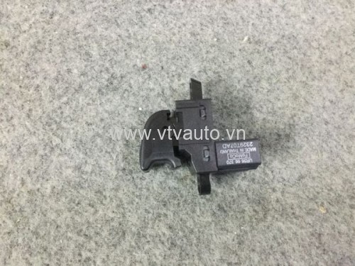 Công tắc bấm kính sau Ford Everest 2009-2012