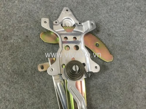 Compa lên kính trước trái Toyota Crown 1992-1996