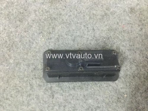 Công tắc mở cốp Ford Focus 2005-2010