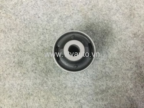 Cao su càng sau nhỏ Toyota Fortuner 2008-2015