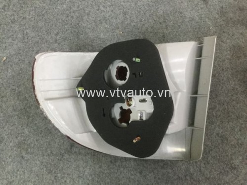 Đèn hậu bên trái Toyota Corolla 1997-2001