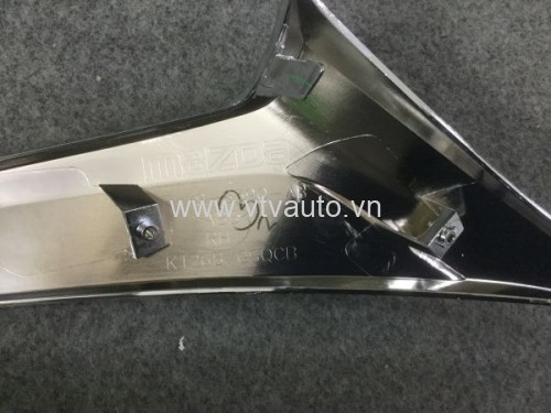 Nẹp xi mạ ca lăng bên phải Mazda BT50, 2015-2018