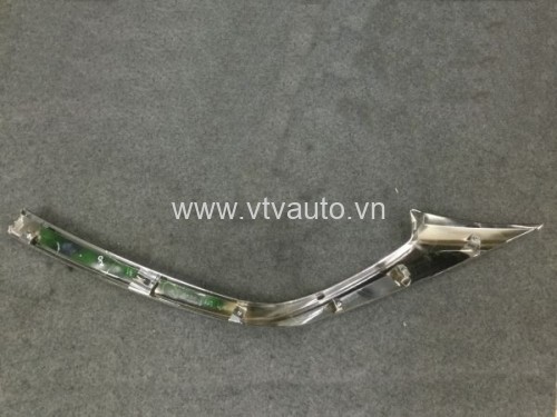 Nẹp xi mạ ca lăng bên phải Mazda BT50, 2015-2018