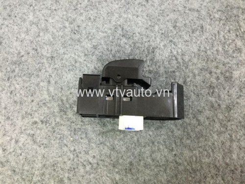 Công tắc lên kính sau bên trái Toyota Land Cruiser 1998-2007
