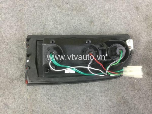 Đèn hậu trái Suzuki Vitara 1997-2005