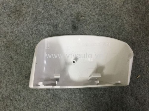 Ốp chân gương chiếu hậu phải Kia Carens