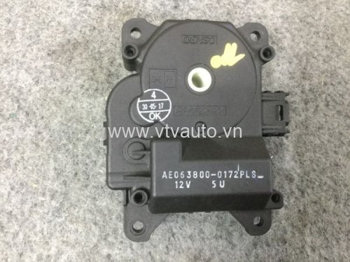Mô tơ điều khiển điều hòa Toyota Fortuner 2012-2016