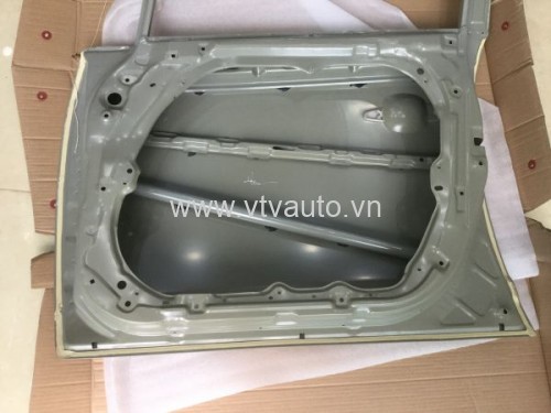 Cánh cửa trước phải Kia Carens 2008-2015