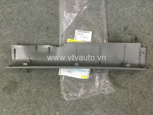 Ốp nhựa bậc lên xuống trước trái Daewoo Nubira 1.6