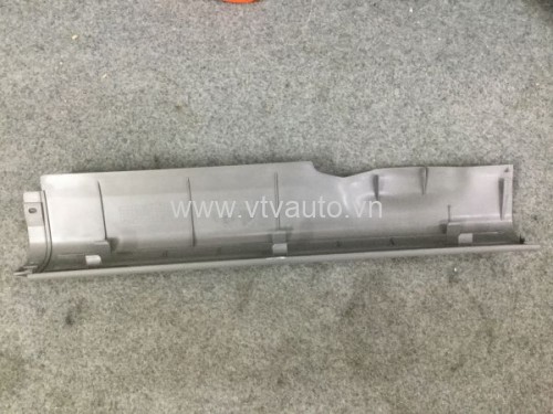 Ốp nhựa bậc lên xuống trước phải Daewoo Nubira 1.6