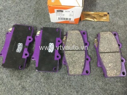 Bộ má phanh trước Toyota Hilux 2007-2012