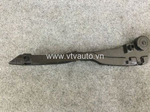 Phe cài ba đờ xốc trái Hyundai Grand i10