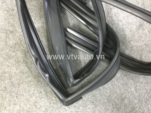 Gioăng trượt kính phải Mitsubishi Jolie 2003-2006