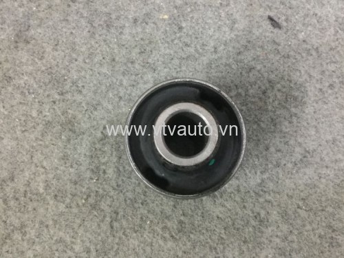 Cao su càng a trước nhỏ Toyota Land Cruiser