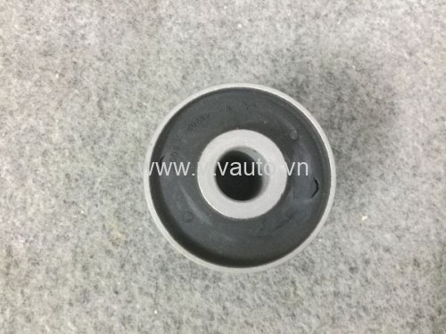 Cao su càng a trước to Toyota Land Cruiser 1996