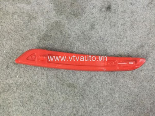 Đèn phản quang sau phải Ford Fiesta 2013-2018