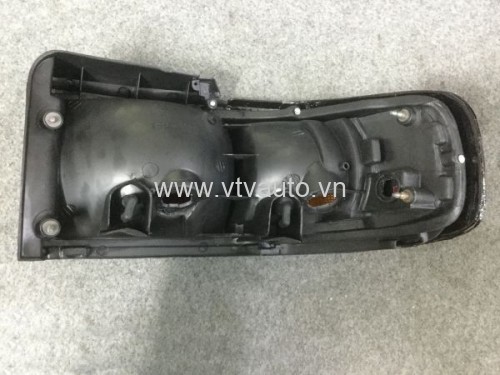 Đèn hậu ngoài trái Toyota Camry V6, 1992-1996