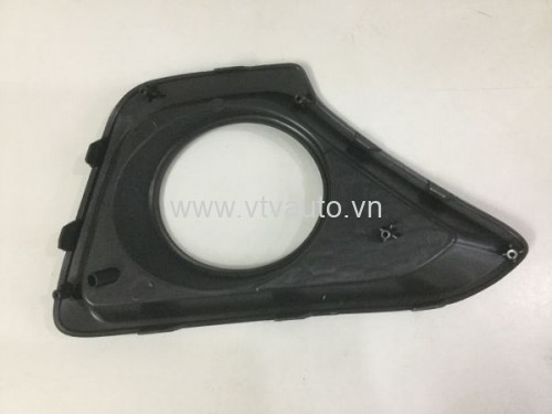 Ốp đèn gầm bên trái Hyundai Grand i10, 4 máy 2014-2016, số tự động