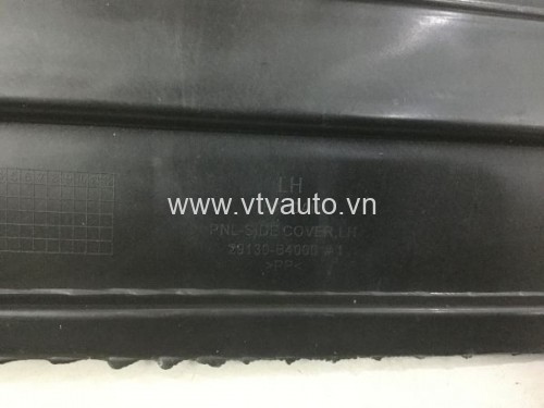 Chắn bùn gầm trái Hyundai Grand i10, 4 máy 2014-2016