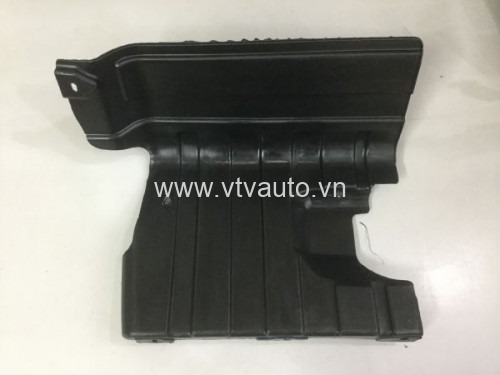 Chắn bùn gầm trái Hyundai Grand i10, 4 máy 2014-2016