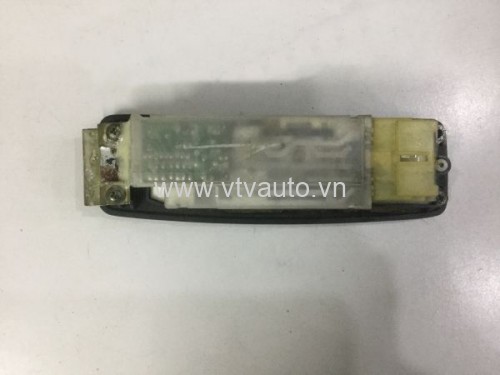 Công tắc lên kính tổng (liền ốp) bãi Toyota Camry 1995