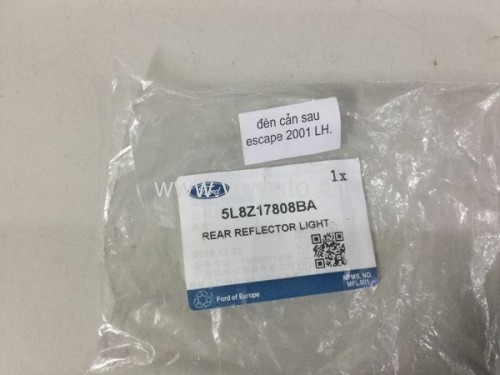 Đèn phản quang sau trái Ford Escape 2003