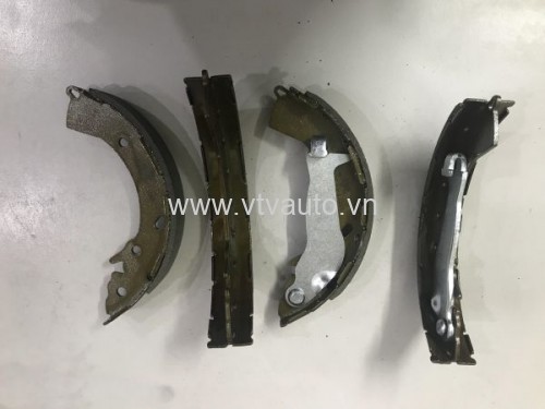 Bộ má phanh sau guốc Hyundai Grand i10