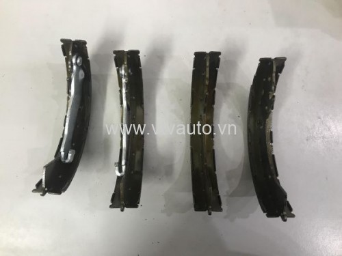 Bộ má phanh sau guốc Hyundai Grand i10