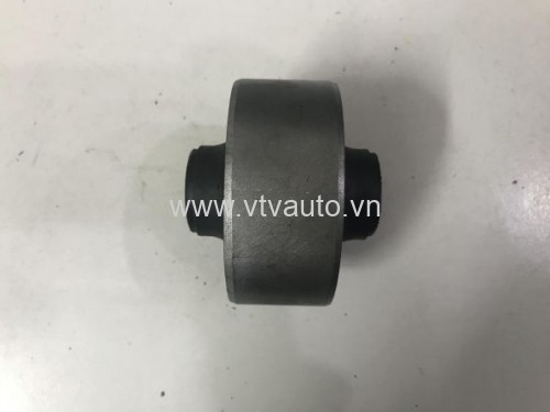 Cao su càng a dưới to Honda Accord 2006-2010