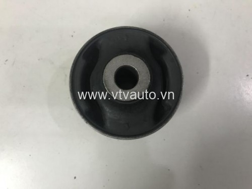 Cao su càng a dưới to Honda Accord 2006-2010
