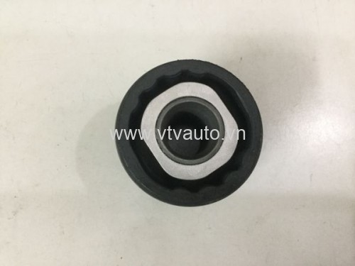 Cao su có tai bắt Ford Focus 2005-2008
