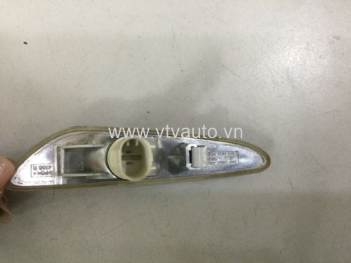 Đèn xi nhan tai xe BMW 325