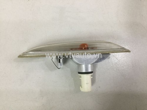 Đèn xi nhan tai xe BMW 325