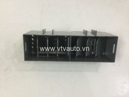 Cửa gió điều hòa giữa Suzuki Vitara 2001-2005