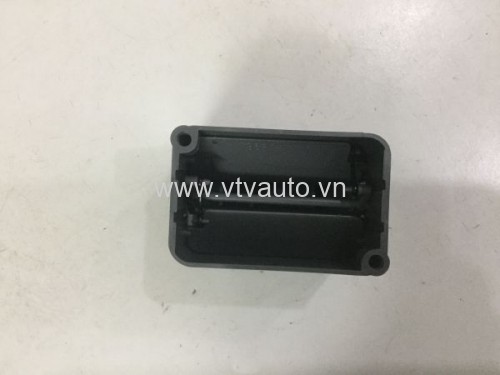 Cửa gió điều hòa bên trái Suzuki Vitara 2001-2005