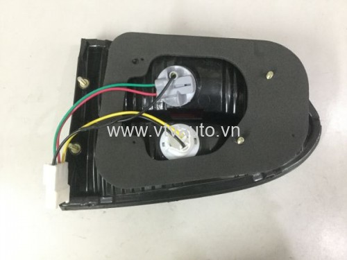 Đèn hậu trong trái Hyundai Starex 2001-2003